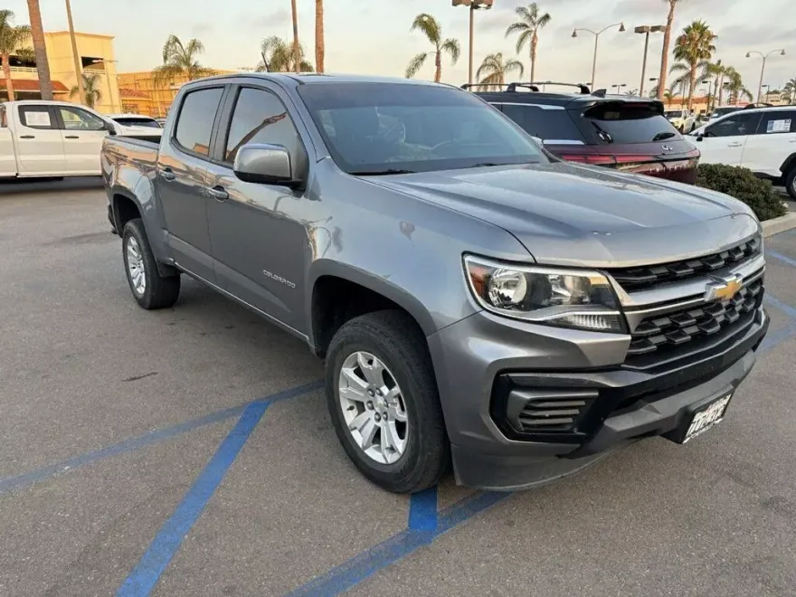 2021 Chevrolet Colorado LT photo 1