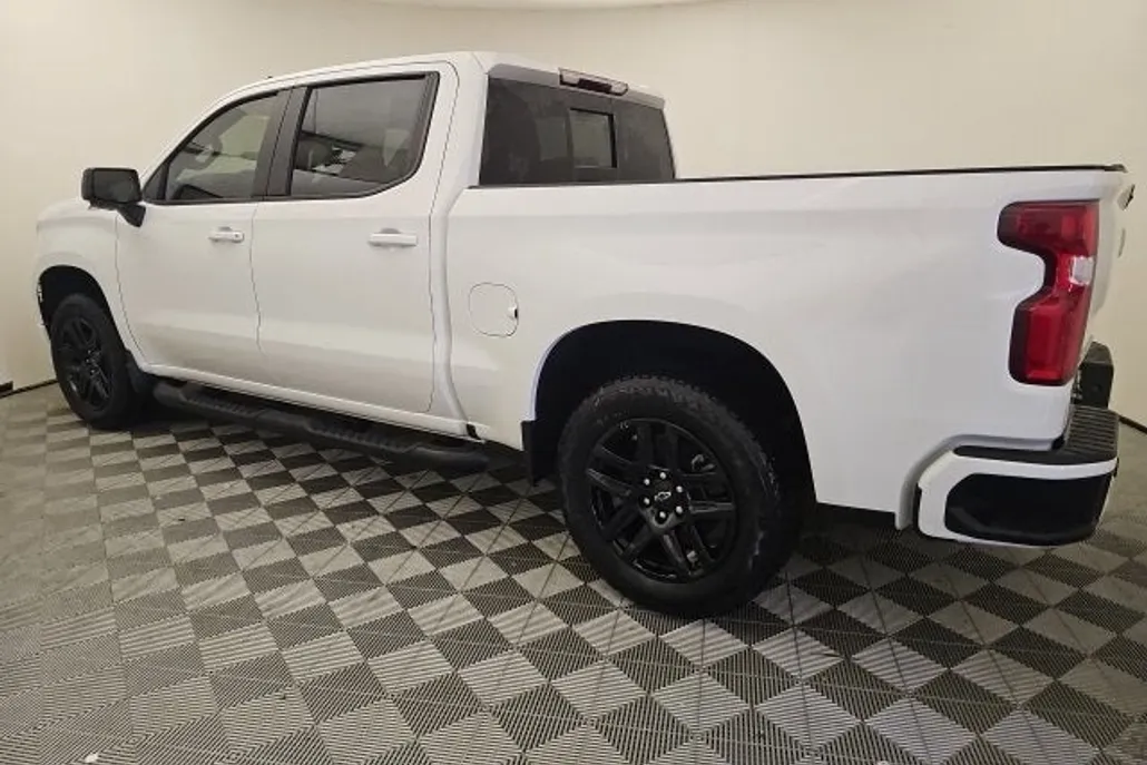 2025 Chevrolet Silverado 1500 RST photo 1
