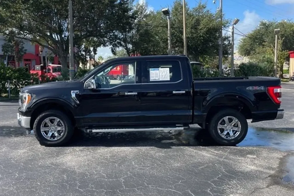 2023 Ford F-150 Lariat photo 1
