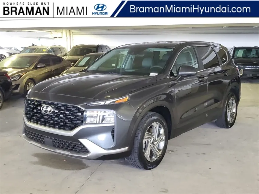2022 Hyundai Santa Fe SE photo 1