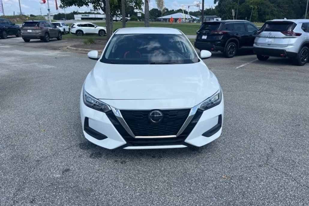 2021 Nissan Sentra SV photo 1