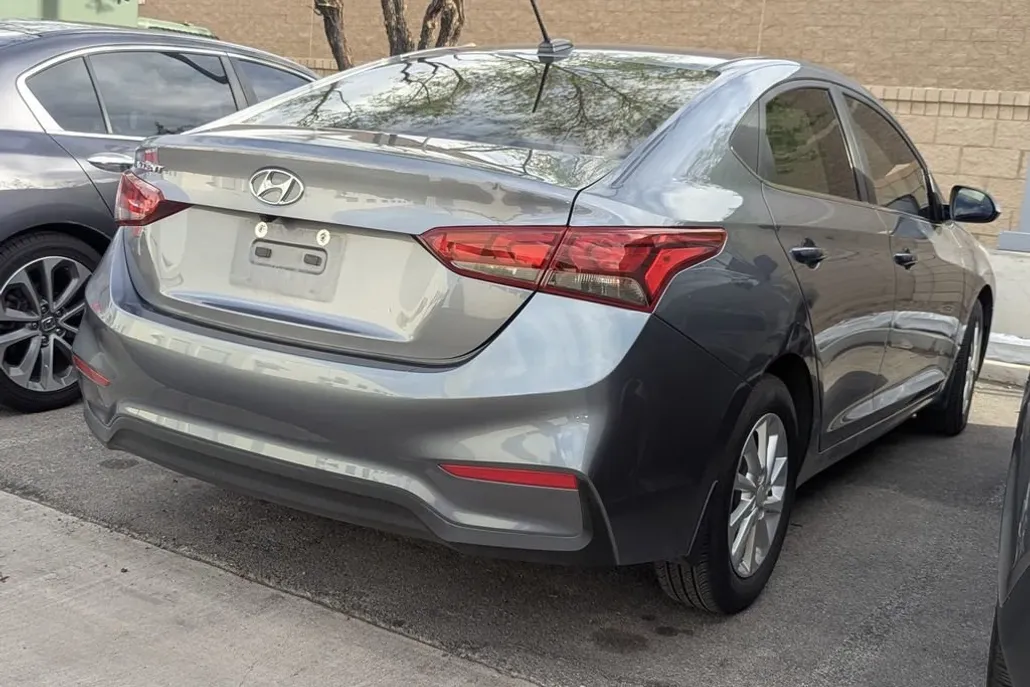 2020 Hyundai Accent SEL photo 1