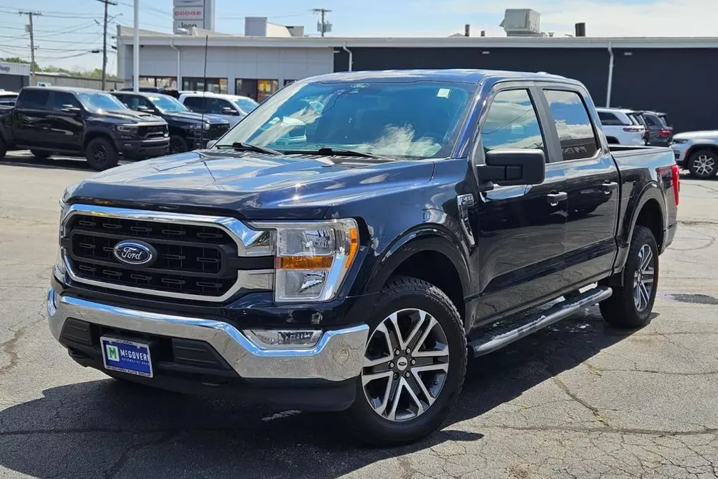 2021 Ford F-150 XLT photo 1
