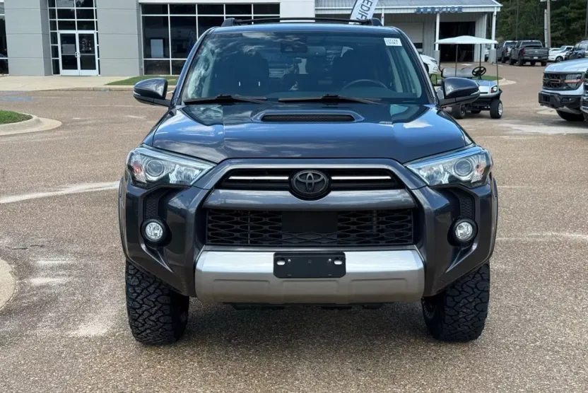 2020 Toyota 4Runner TRD Off-Road Premium photo 1