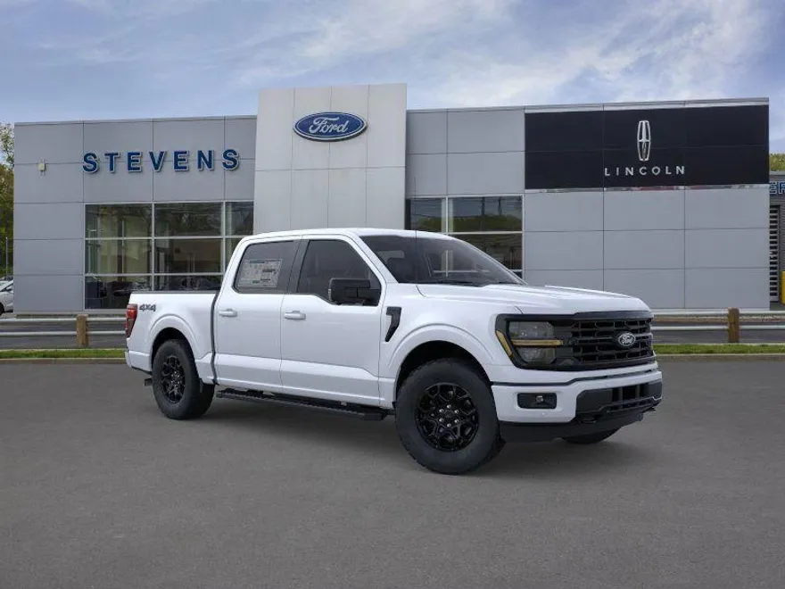 2025 Ford F-150 XLT photo 1