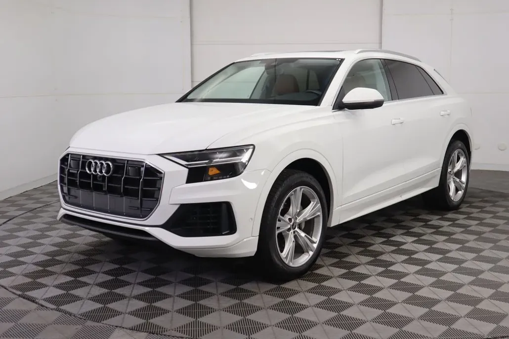 2022 Audi Q8 55 Premium Plus photo 1