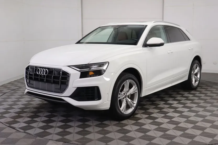 2022 Audi Q8 55 Premium Plus photo 1
