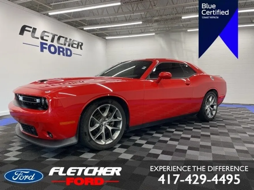 2023 Dodge Challenger GT photo 1
