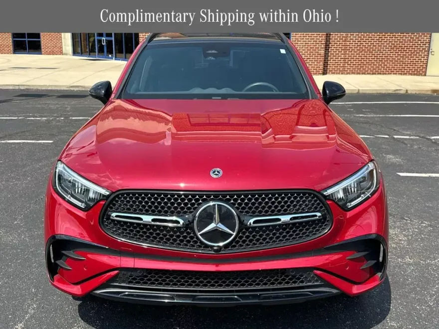 2024 Mercedes Benz GLC 300 4MATIC photo 1