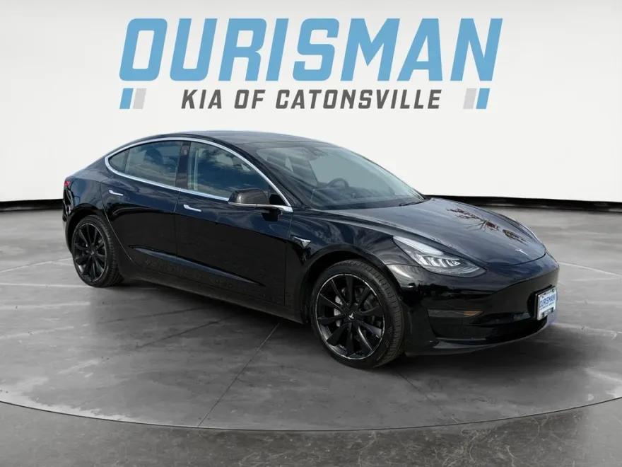 2019 Tesla Model 3 Standard Range Plus photo 1