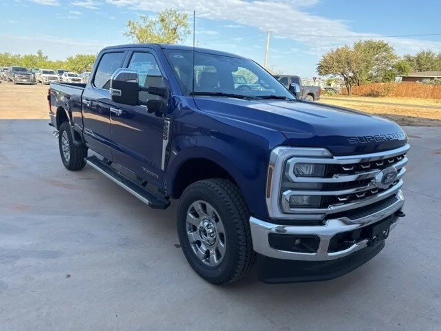 2026 Ford F-250 Lariat photo 1