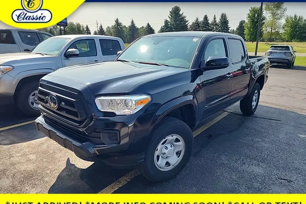2022 Toyota Tacoma SR V6 photo 1