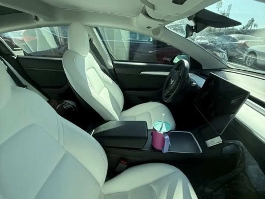 2021 Tesla Model 3 Standard Range Plus photo 1