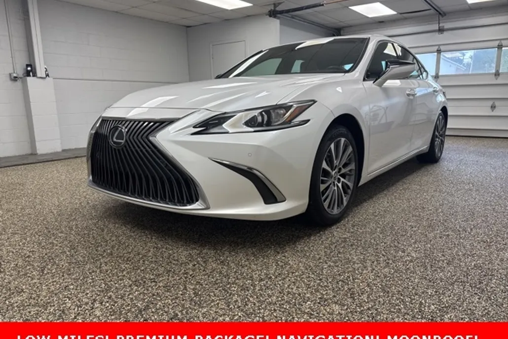 2019 Lexus ES 350 photo 1