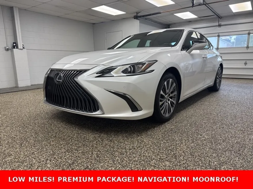 2019 Lexus ES 350 photo 1