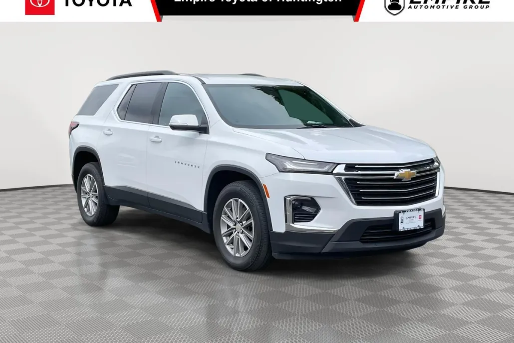 2023 Chevrolet Traverse Leather photo 1
