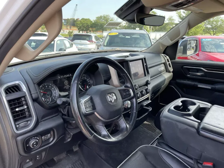 2021 Ram 1500 Laramie photo 1