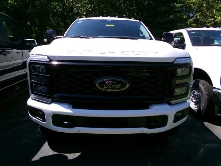 2026 Ford F-250 Lariat Tremor photo 1