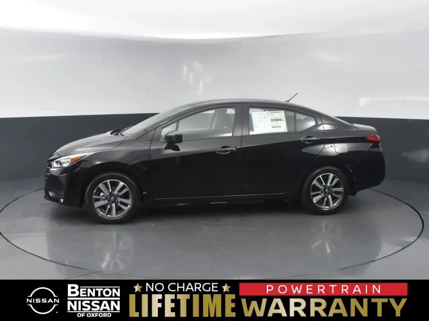 2025 Nissan Versa S photo 1