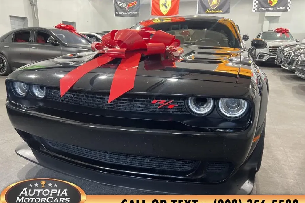 2023 Dodge Challenger R/T Scat Pack Widebody photo 1