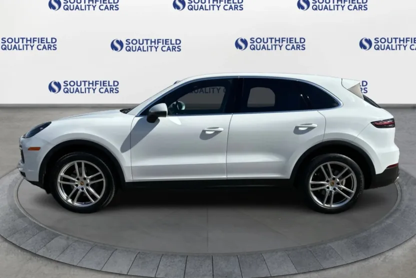 2019 Porsche Cayenne Turbo photo 1