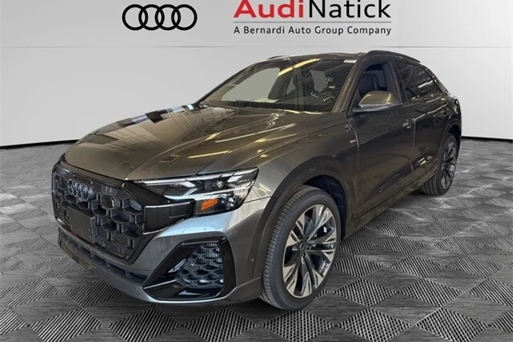 2025 Audi Q8 55 Premium Plus photo 1