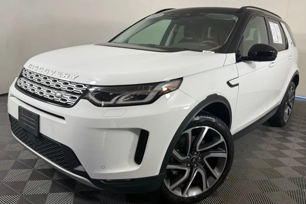 2023 Land Rover Discovery Sport SE photo 1