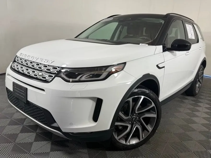2023 Land Rover Discovery Sport SE photo 1