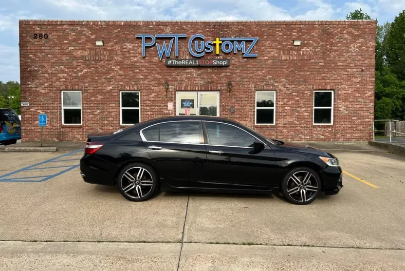 2016 Honda Accord Sport photo 1