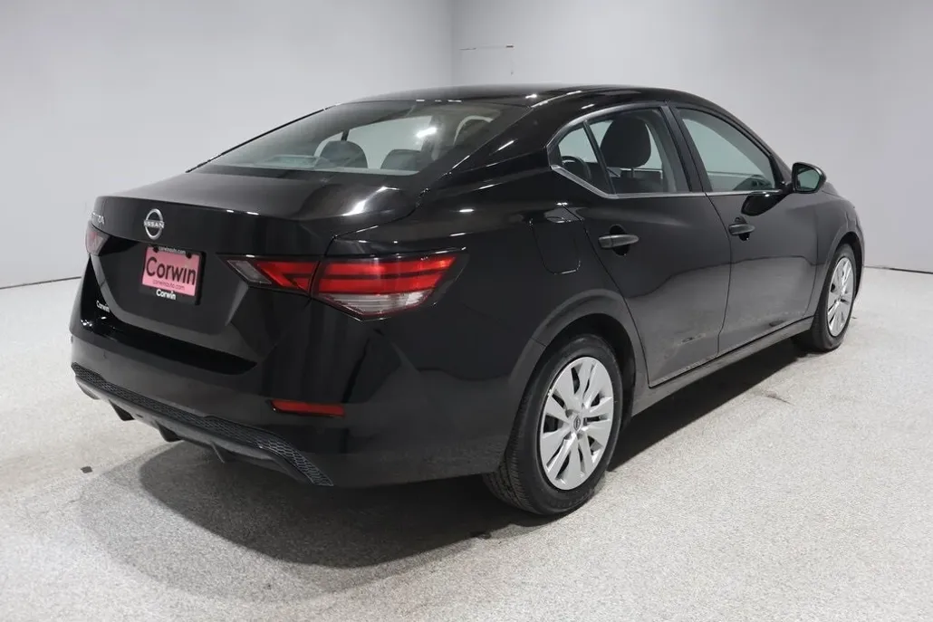 2024 Nissan Sentra S photo 1