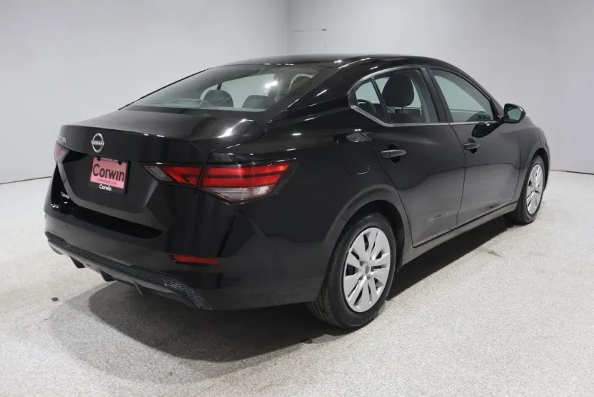 2024 Nissan Sentra S photo 1