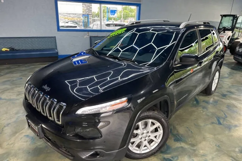 2015 Jeep Cherokee Latitude photo 1