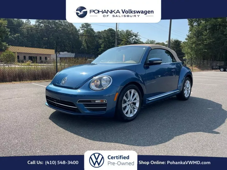 2019 Volkswagen Beetle SE photo 1