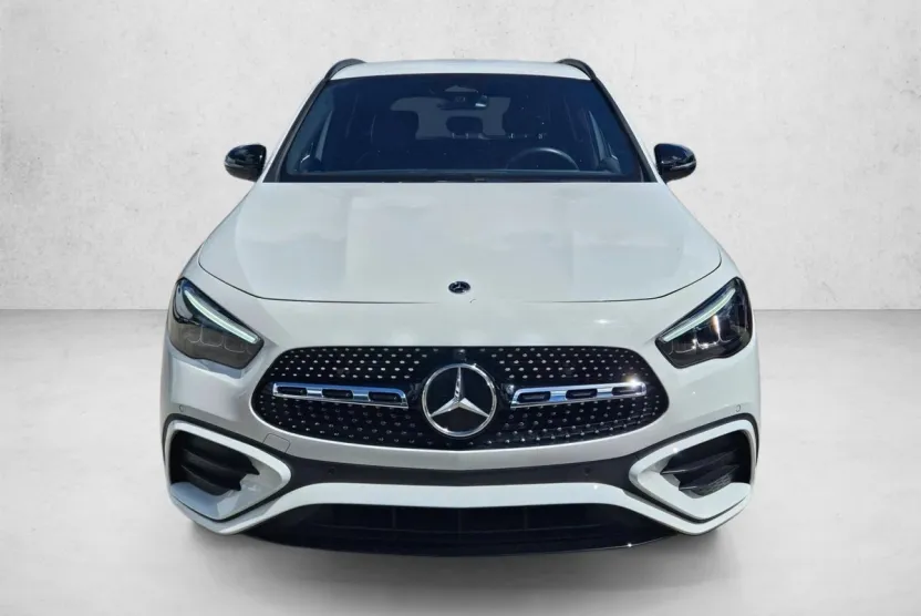 2025 Mercedes Benz GLA 250 photo 1