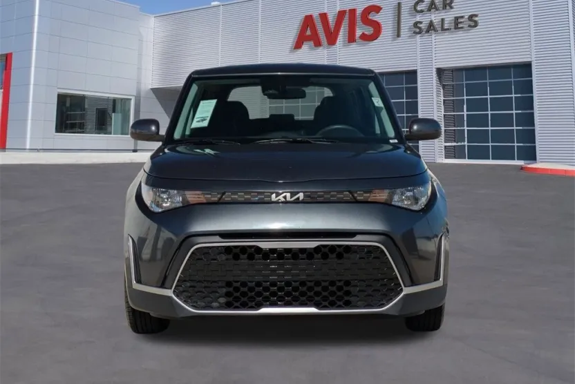 2023 Kia Soul LX photo 1