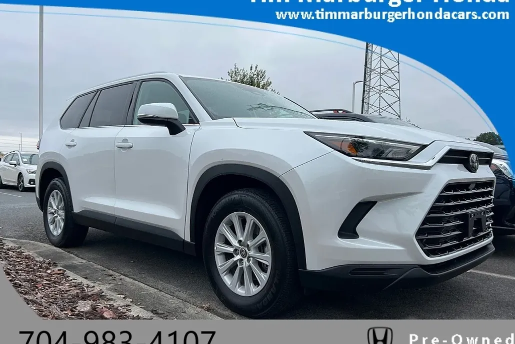 2024 Toyota Grand Highlander XLE photo 1
