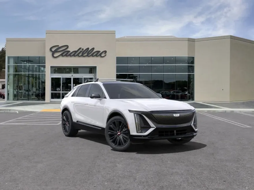 2025 Cadillac Lyriq Sport photo 1