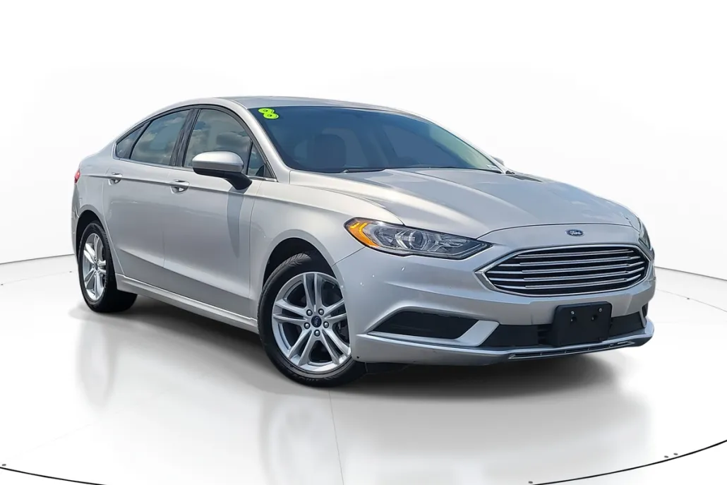 2018 Ford Fusion SE photo 1