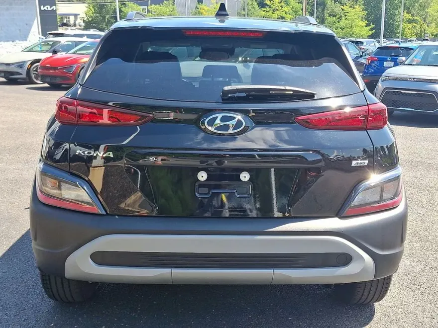 2023 Hyundai Kona SEL photo 1