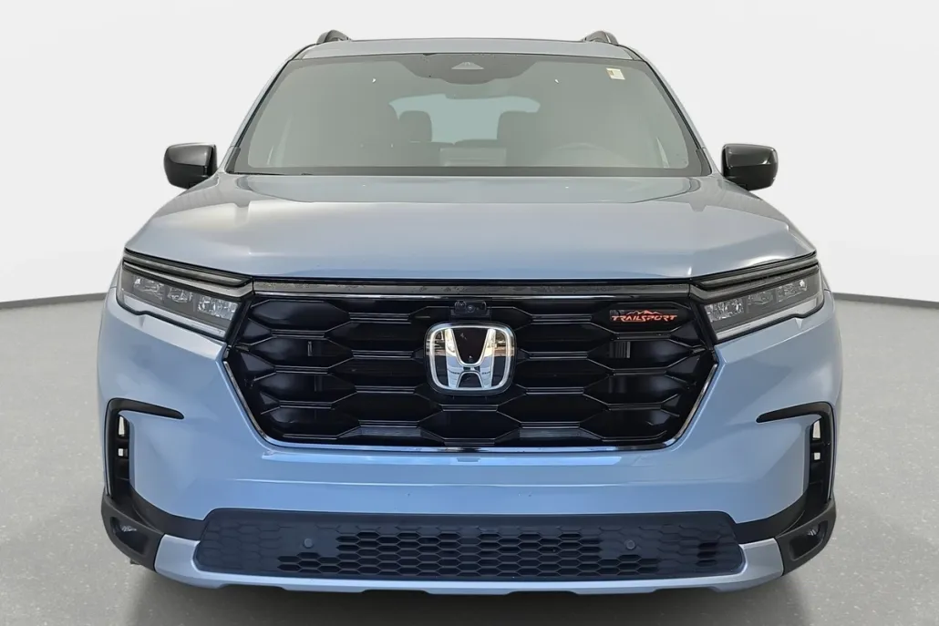 2023 Honda Pilot TrailSport photo 1