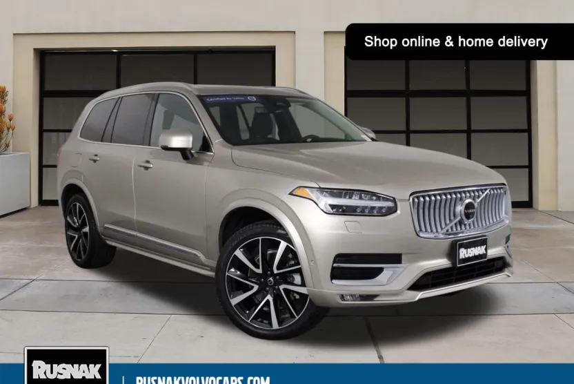 2025 Volvo XC90 Plus photo 1