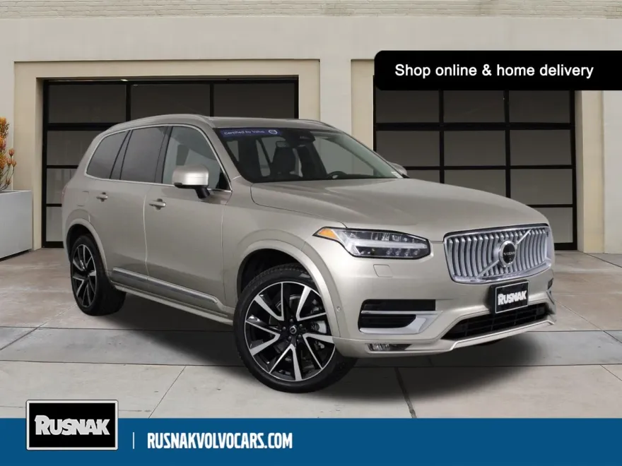 2025 Volvo XC90 Plus photo 1