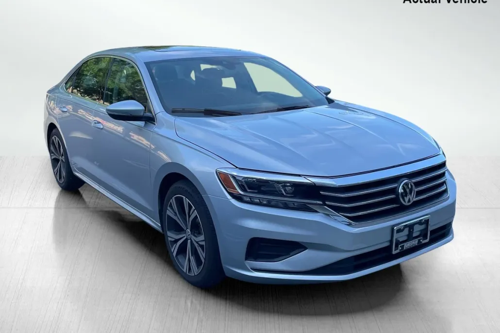 2021 Volkswagen Passat 2.0T SE photo 1