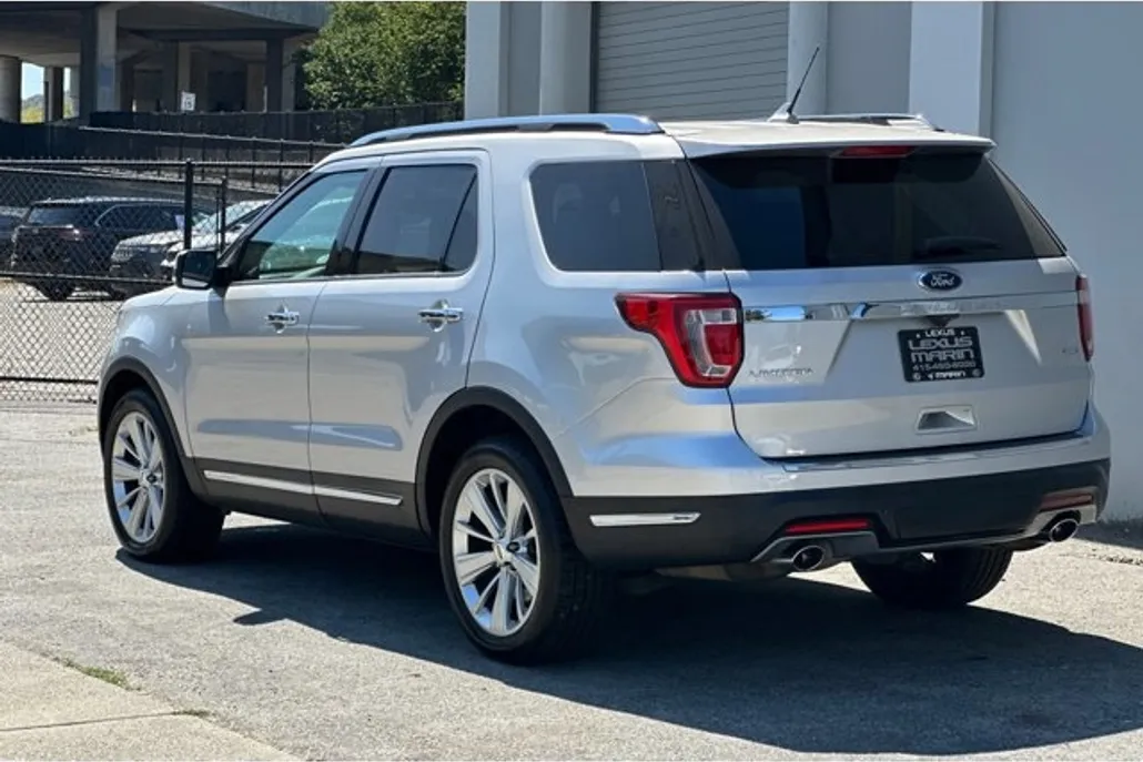 2019 Ford Explorer Limited photo 1