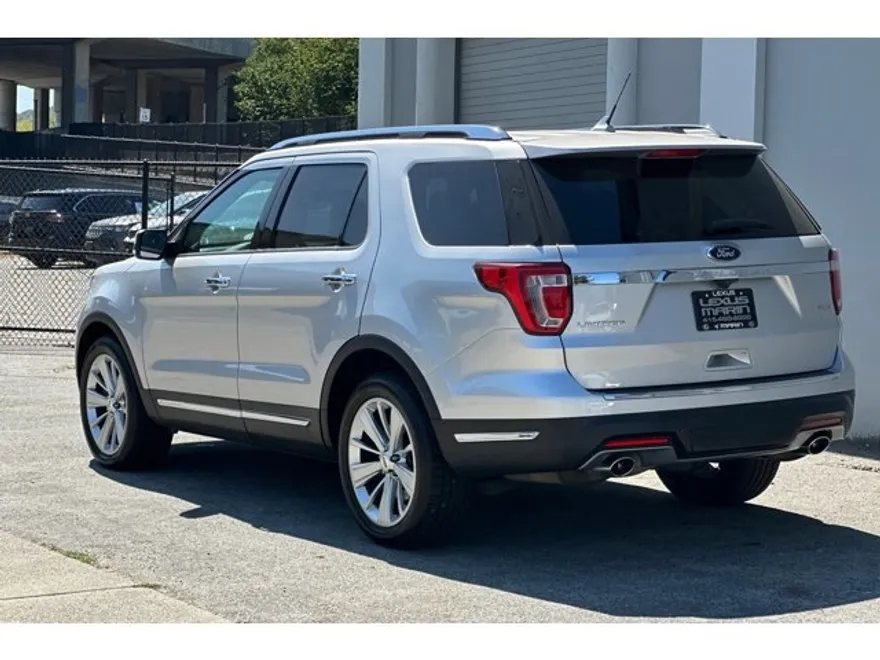 2019 Ford Explorer Limited photo 1