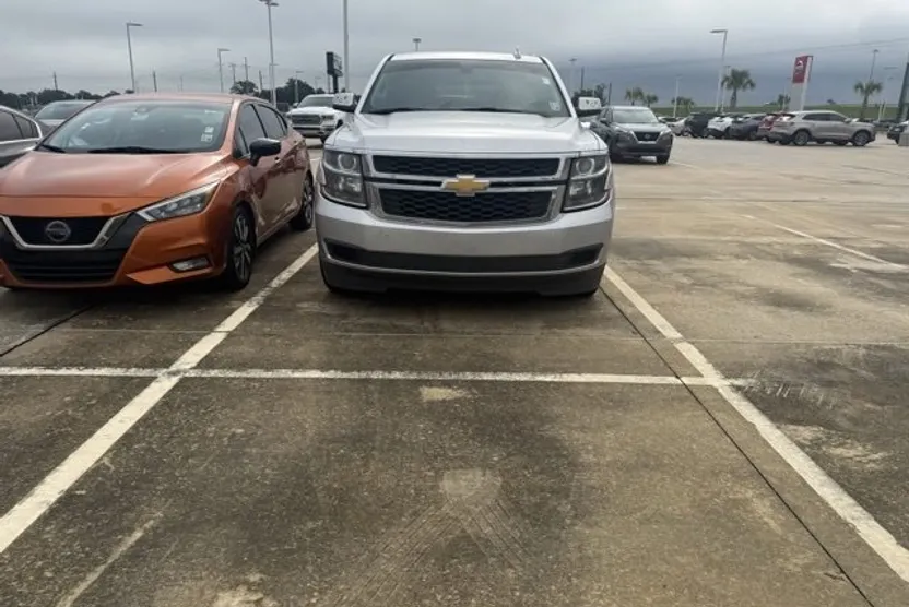 2015 Chevrolet Tahoe LS photo 1