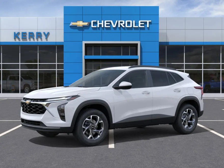 2025 Chevrolet Trax LT photo 1