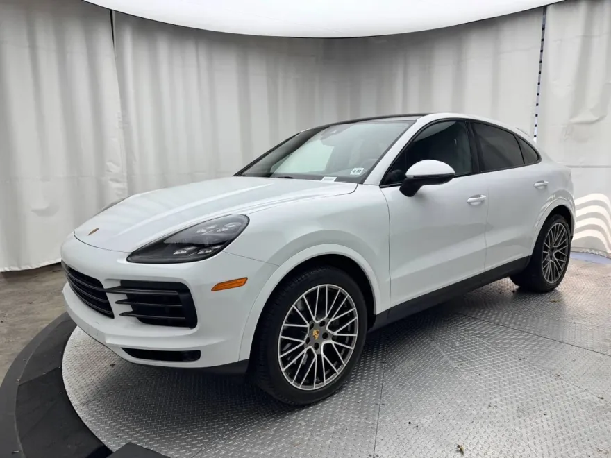 2023 Porsche Cayenne S Coupe Platinum Edition photo 1
