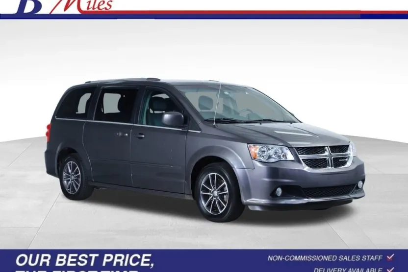 2017 Dodge Grand Caravan SXT photo 1