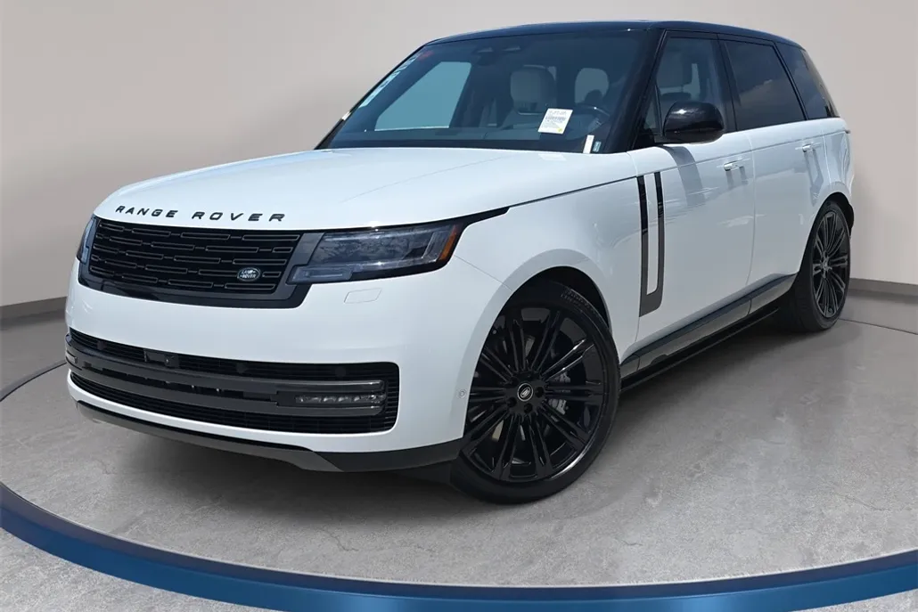 2025 Land Rover Range Rover SE photo 1